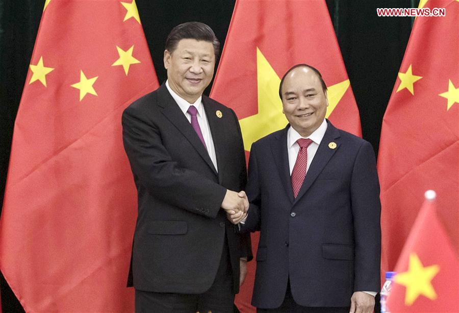 VIETNAM-CHINA-XI JINPING-NGUYEN XUAN PHUC-MEETING