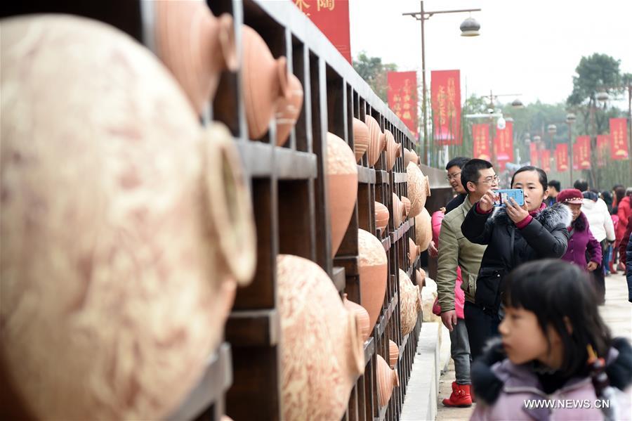 CHINA-CHONGQING-POTTERY MAKING-TOURIST TOWN (CN)