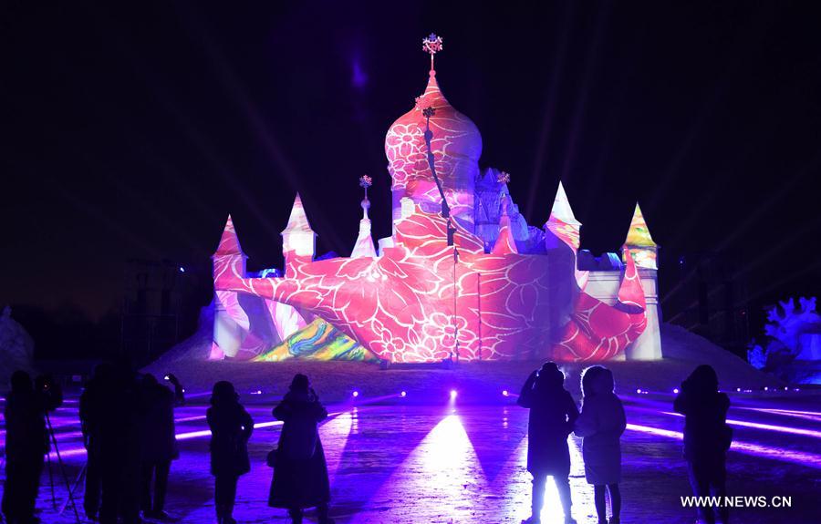 CHINA-HARBIN-SNOW SCULPTURE-LIGHT SHOW (CN)