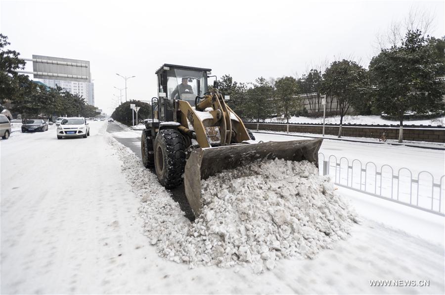 CHINA-WUHAN-SNOWFALL (CN)