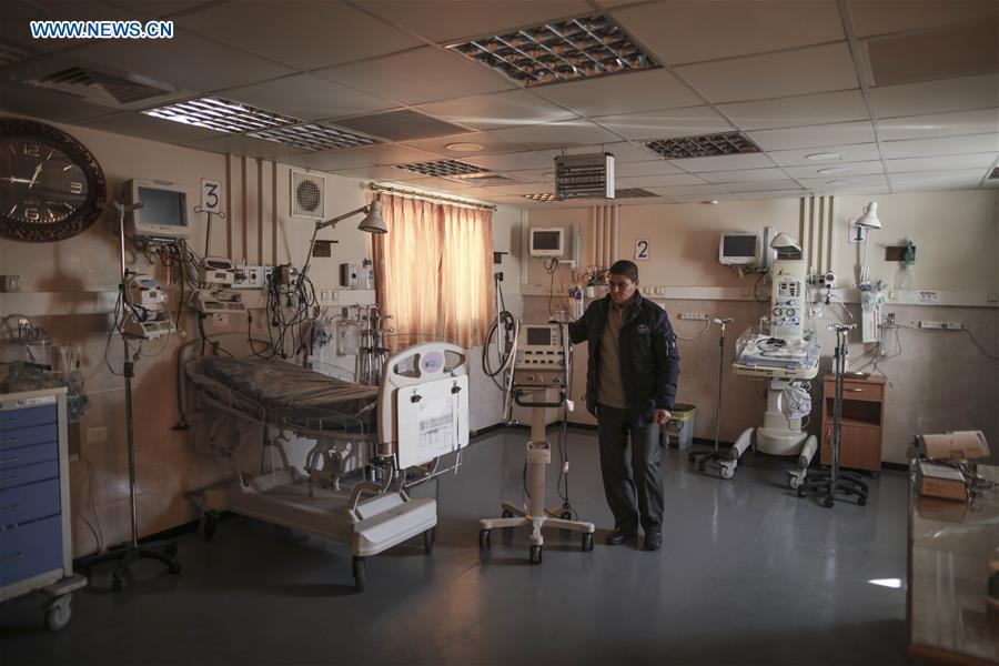 MIDEAST-GAZA STRIP-POWER SHORTAGE-HOSPITAL-SERVICES-SUSPENSION