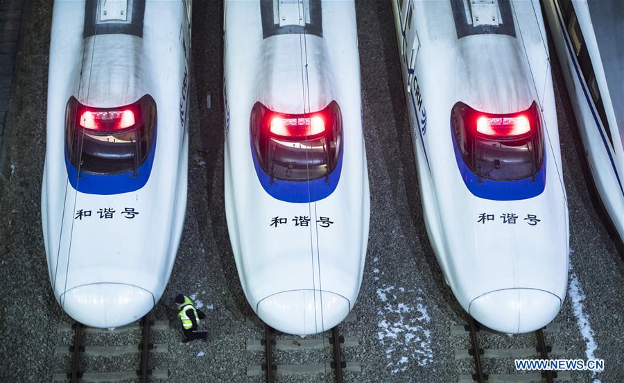 CHINA-WUHAN-HIGH-SPEED TRAIN-SPRING FESTIVAL-PREPARATION (CN)