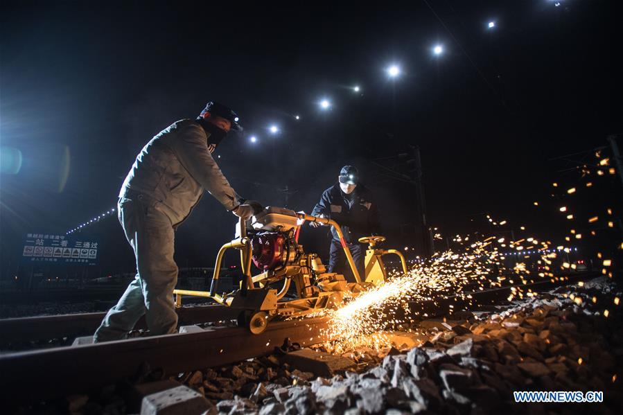 CHINA-SPRING FESTIVAL-TRAVEL RUSH-WORKER(CN)