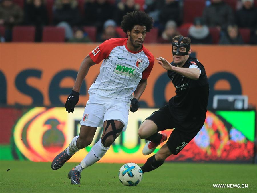 (SP)GERMANY-AUGSBURG-SOCCER-BUNDESLIGA-AUGSBURG VS STUTTGART