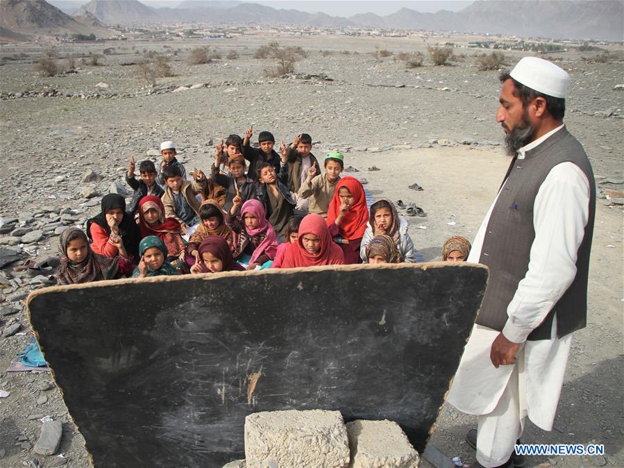 AFGHANISTAN-NANGRAHR-STUDENT-SCHOOL