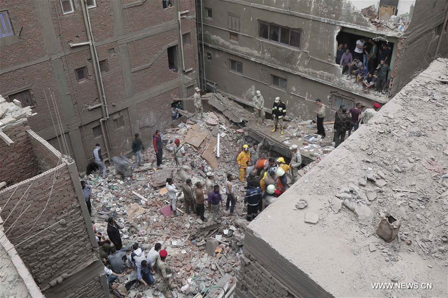 EGYPT-CAIRO-BUILDING-COLLAPSE