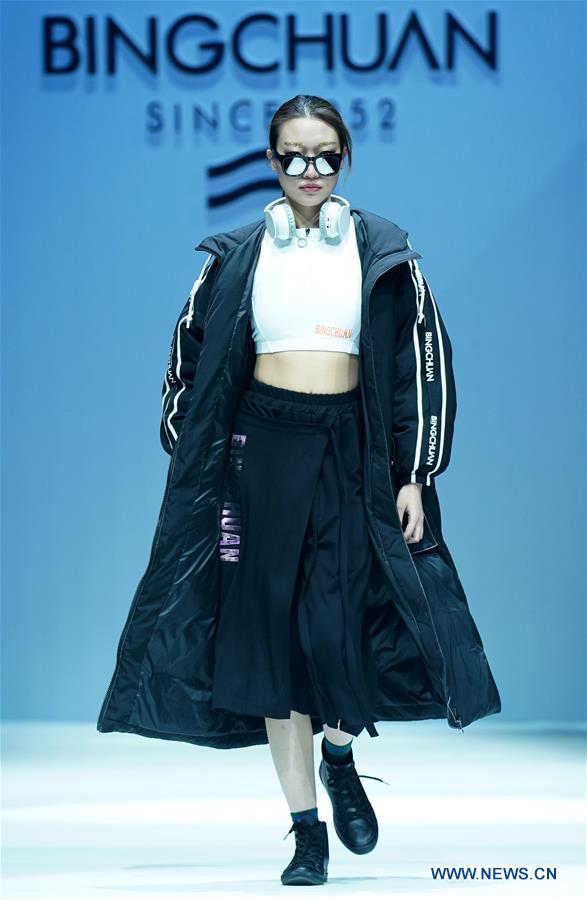 CHINA-BEIJING-FASHION WEEK-SUN YIWEN (CN)