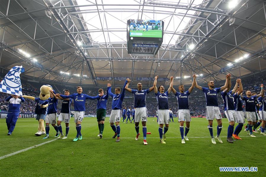 (SP)GERMANY-GELSENKIRCHEN-BUNDESLIGA-SCHALKE 04 VS DORTMUND