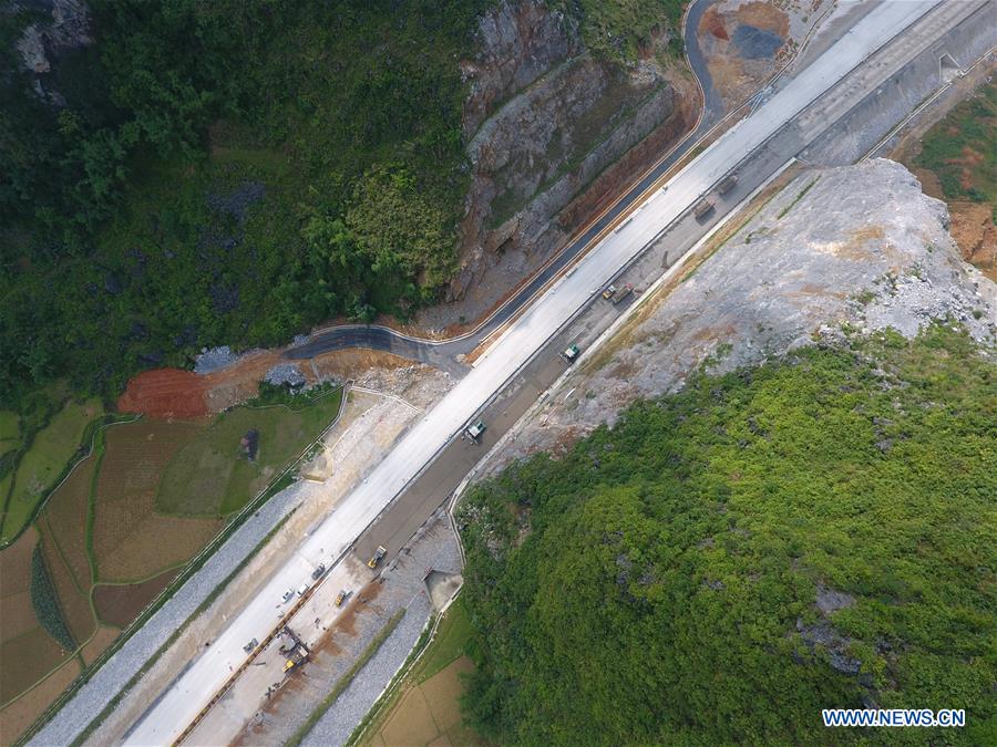 CHINA-GUANGXI-VIETNAM-EXPRESSWAY (CN)