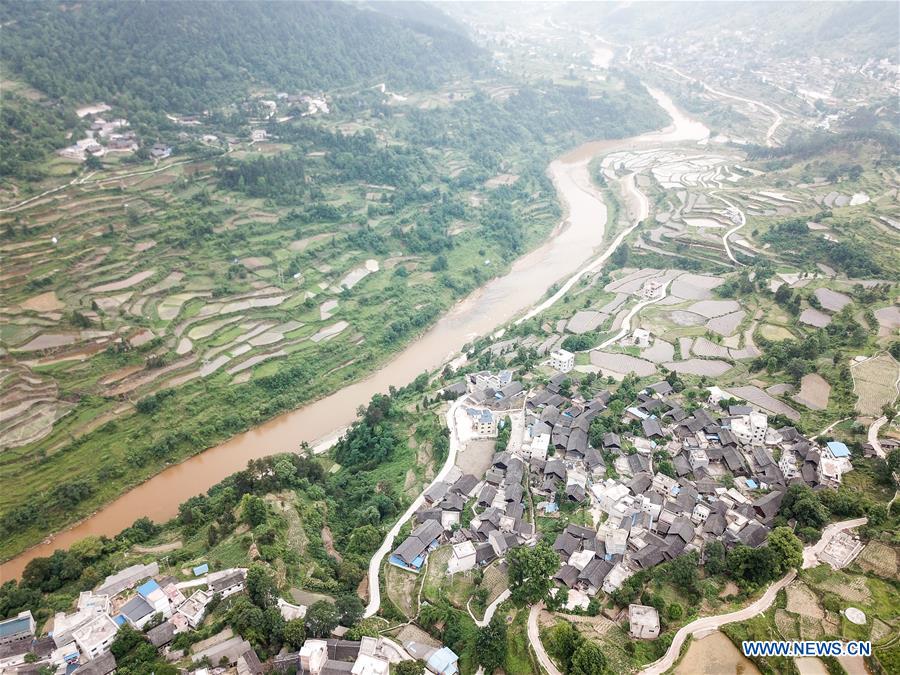 CHINA-GUIZHOU-KAILI-SILVERSMITH (CN)