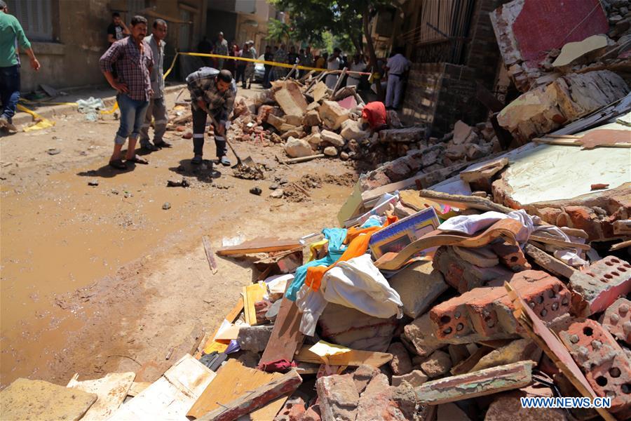 EGYPT-CAIRO-BUILDING COLLAPSE