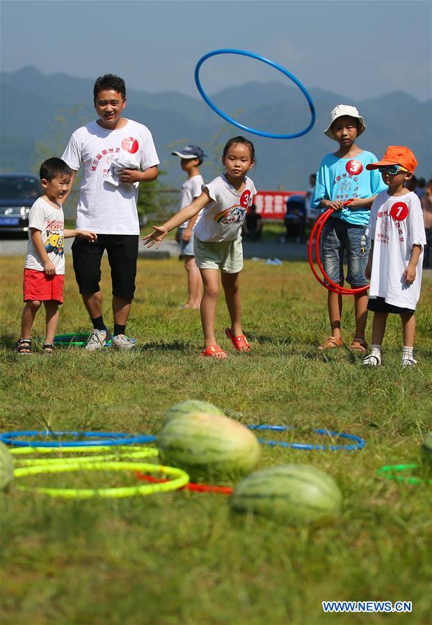 #CHINA-ANHUI-HUANGSHAN-WATERMELON GAME (CN)