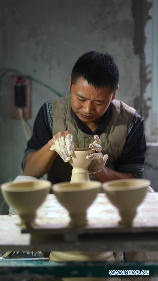 CHINA-JIANGXI-JINGDEZHEN-EGGSHELL PORCELAIN (CN)