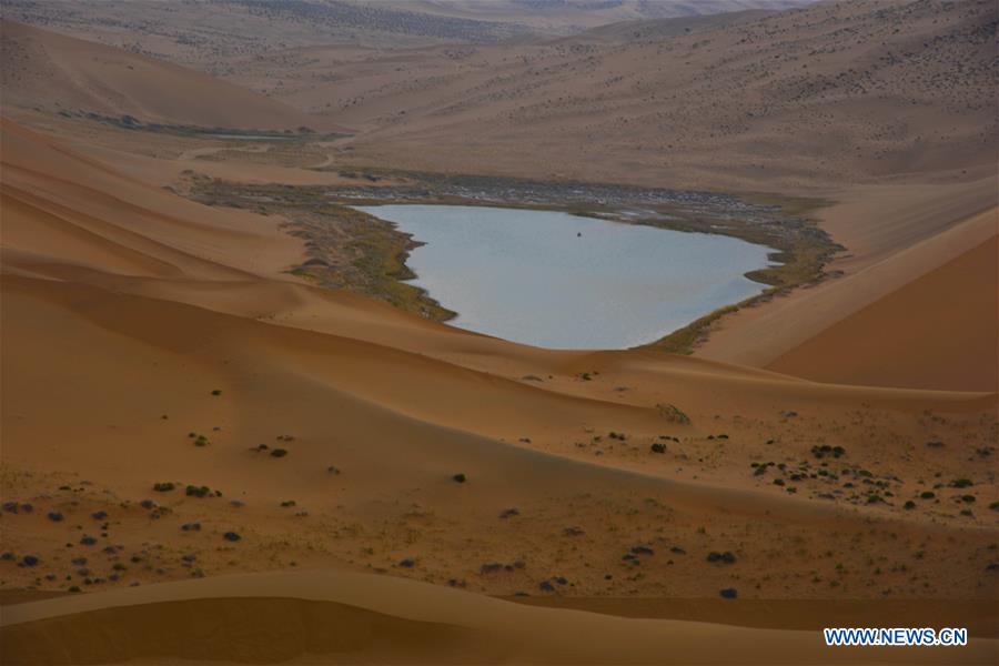 CHINA-INNER MONGOLIA-BADAIN JARAN DESERT (CN)