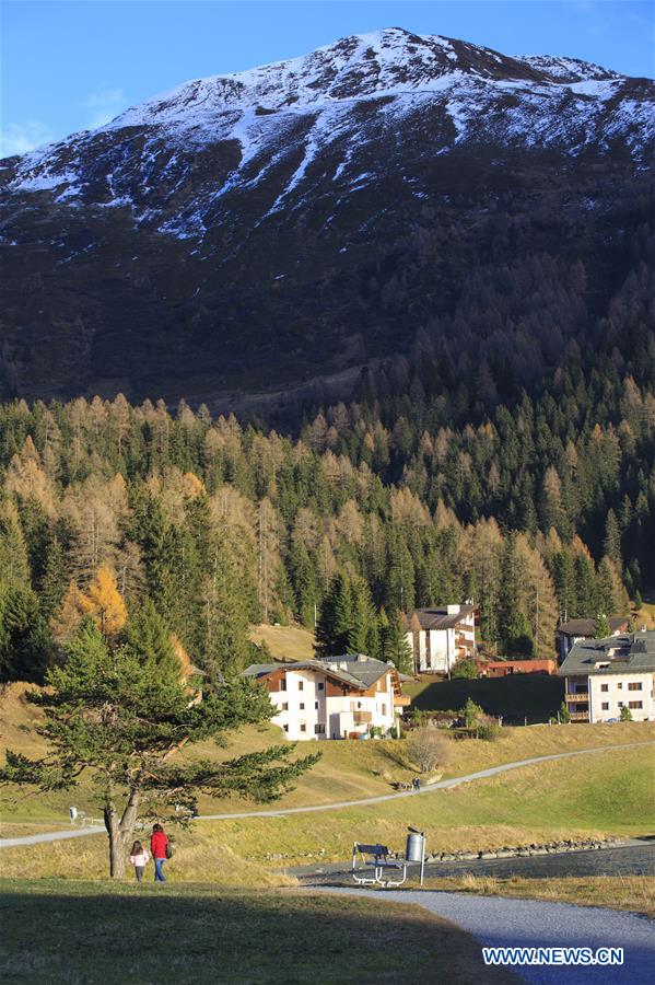 SWITZERLAND-DAVOS-AUTUMN-SCENERY