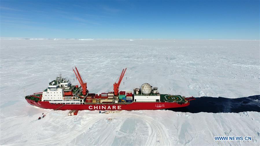 ANTARCTICA-XUELONG-ZHONGSHAN STATION-UNLOADING