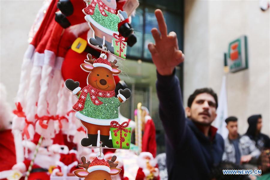 EGYPT-CAIRO-CHRISTMAS-MARKET