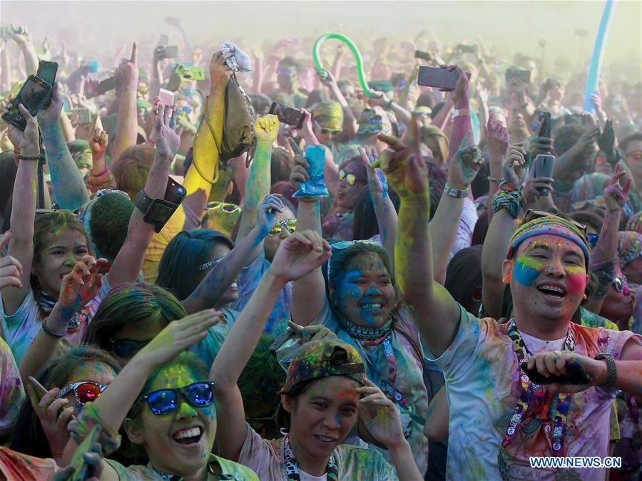 PHILIPPINES-MANILA-PASAY CITY-COLOR RUN