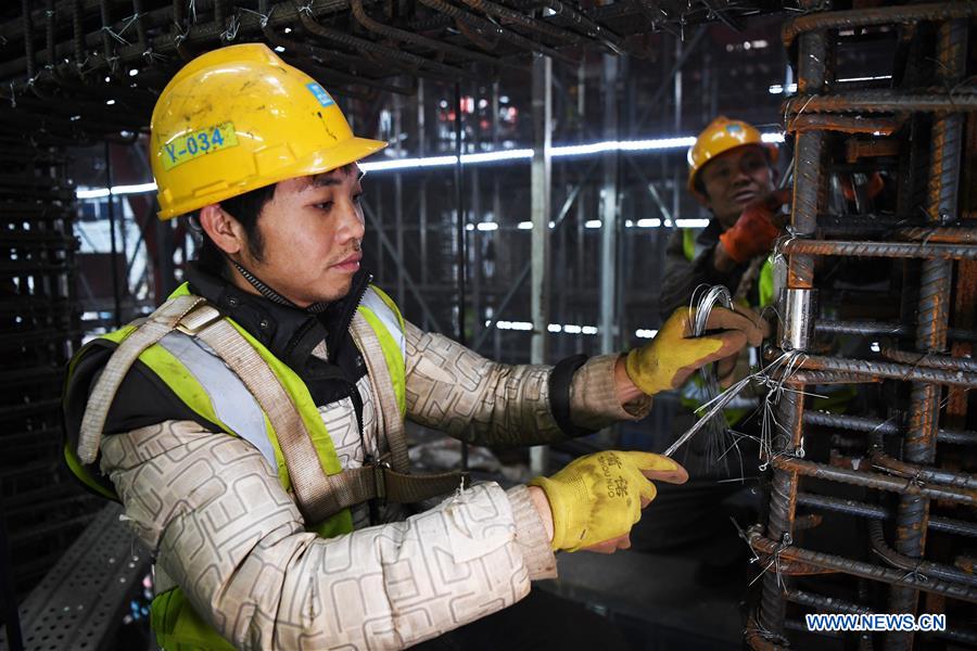 CHINA-CHONGQING-SKYSCRAPER-CONSTRUCTION (CN)