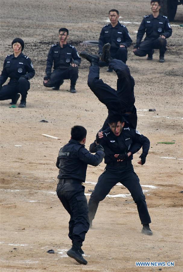 CHINA-SHANDONG-JINAN-POLICE DRILL (CN)