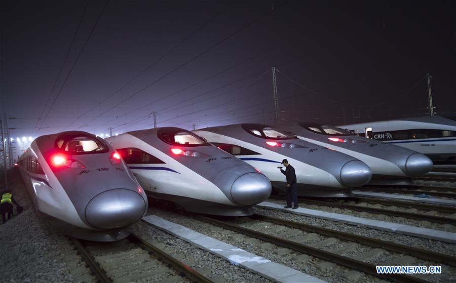 CHINA-HUBEI-WUHAN-HIGH SPEED TRAIN-SPRING FESTIVAL-CHUNYUN (CN)