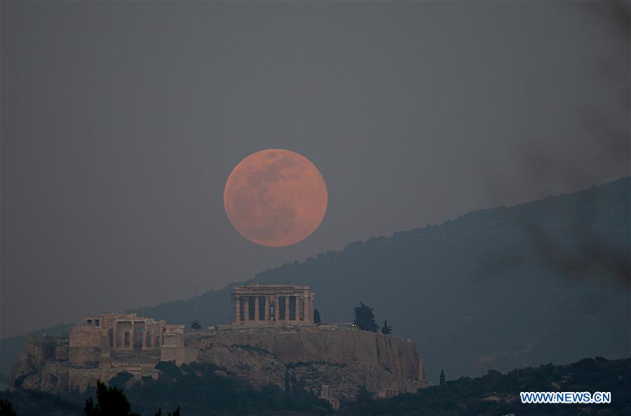 GREECE-ATHENS-ACROPOLIS-FULL MOON