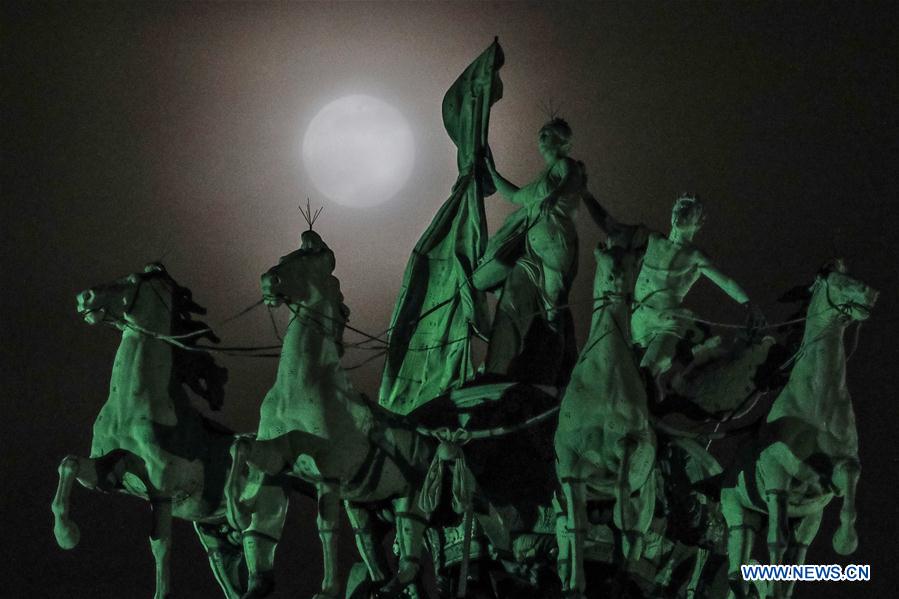 BELGIUM-BRUSSELS-FULL MOON