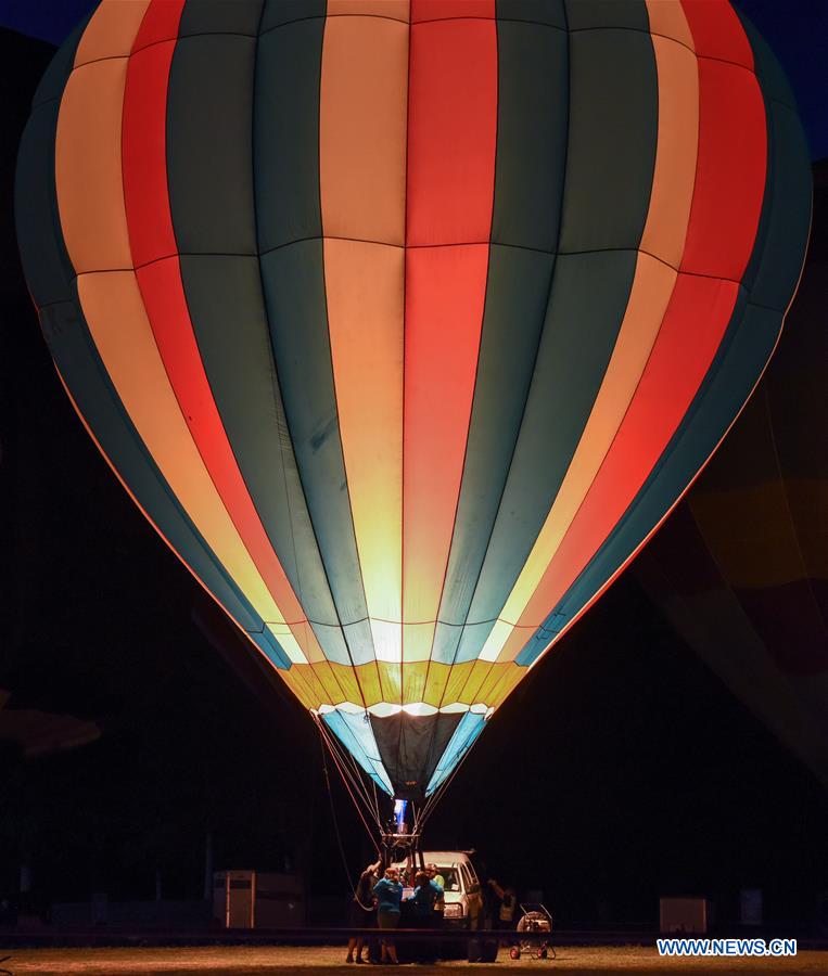 NEW ZEALAND-HAMILTON-HOT AIR BALLOON FESTIVAL-NIGHT GLOW