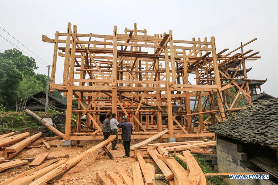 #CHINA-HUNAN-XIANGXI-STILTED BUILDING (CN)