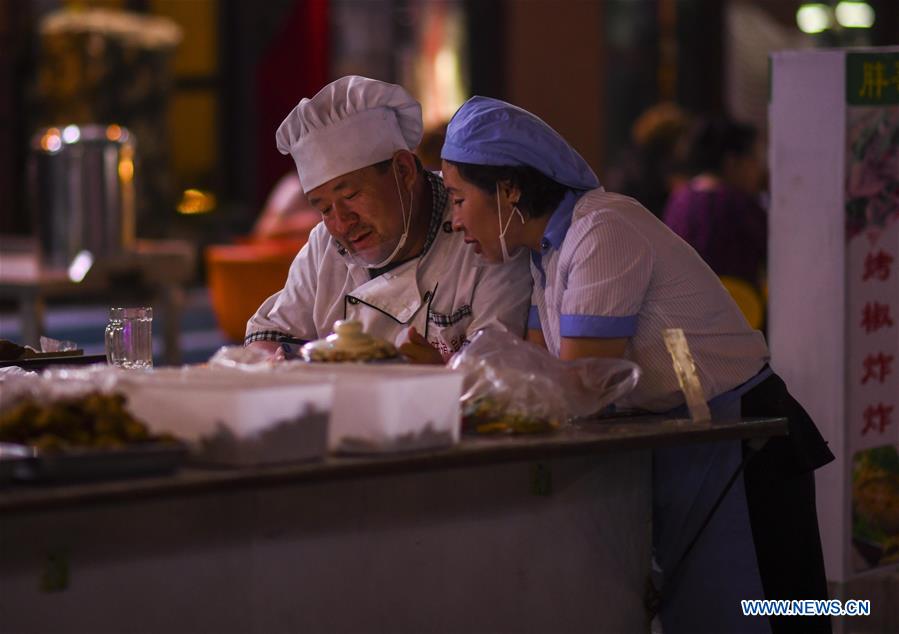 CHINA-XINJIANG-YULI-NIGHT FAIR (CN)