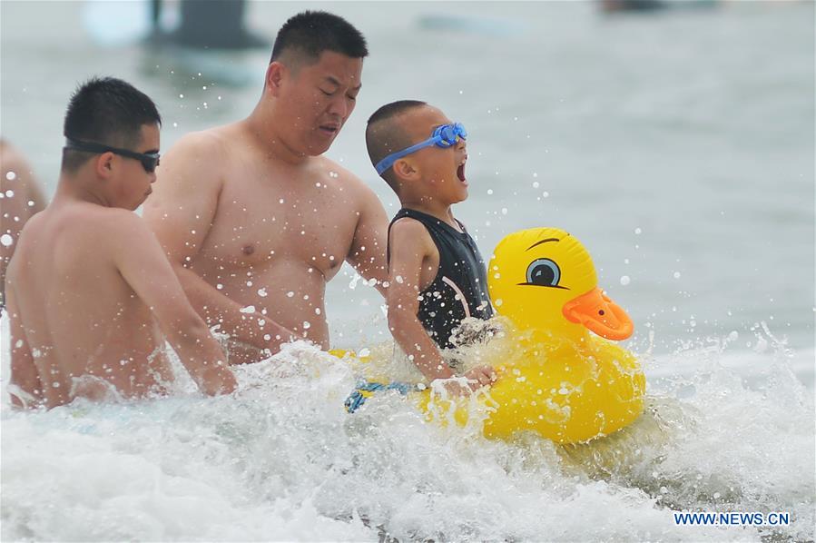 #CHINA-QINGDAO-BEACH-TOURISM (CN)