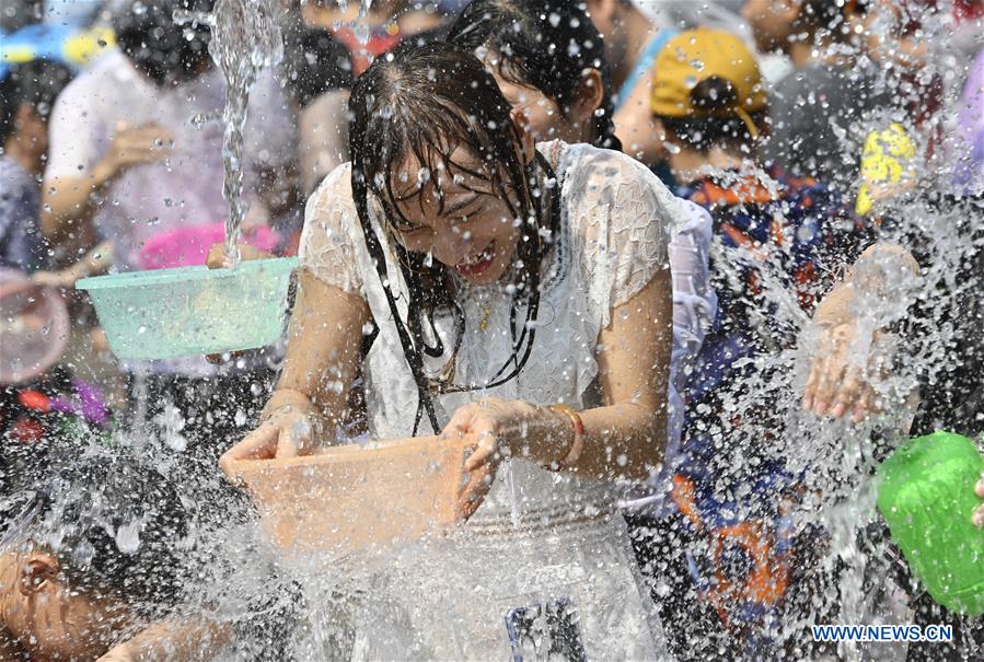 CHINA-HAINAN-BAOTING-WATER FESTIVAL (CN)