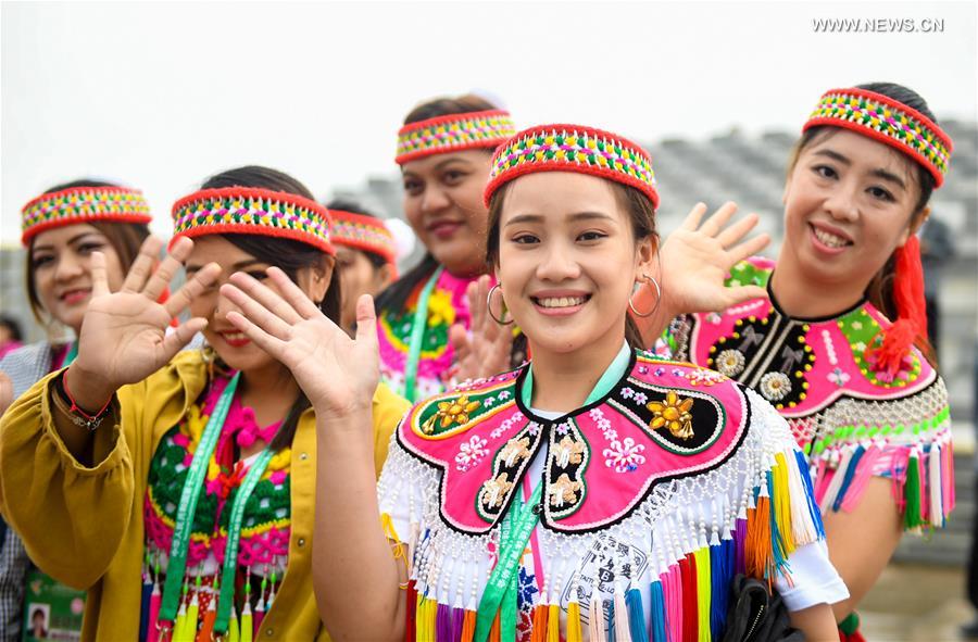 (SP)CHINA-ZHENGZHOU-NATIONAL TRADITIONAL GAMES OF ETHNIC MINORITIES-PERFORMANCE GALA