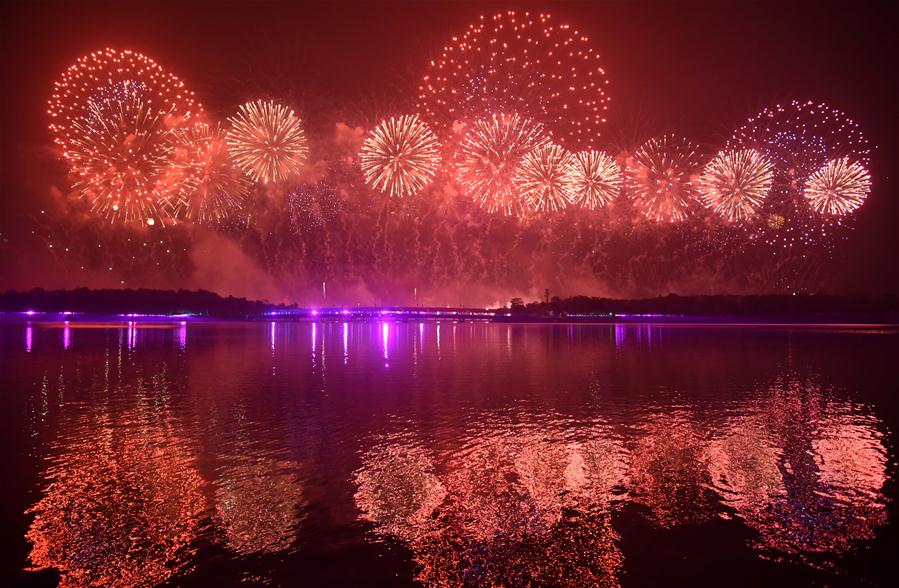 (PRC70Years)CHINA-NATIONAL DAY-FIREWORK (CN)