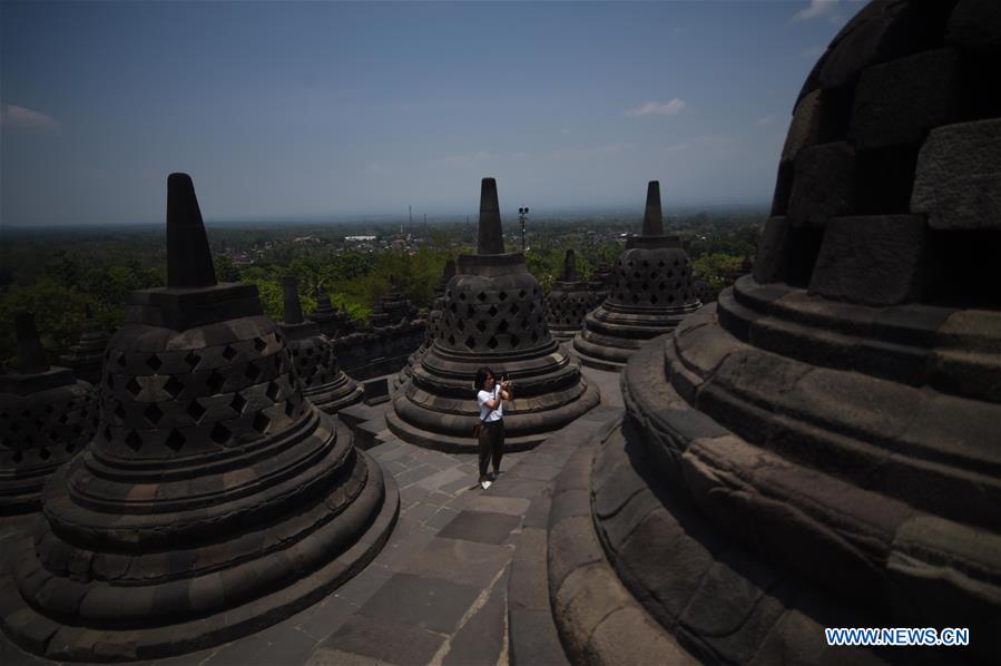 INDONESIA-CENTRAL JAVA-BOROBUDUR TEMPLE