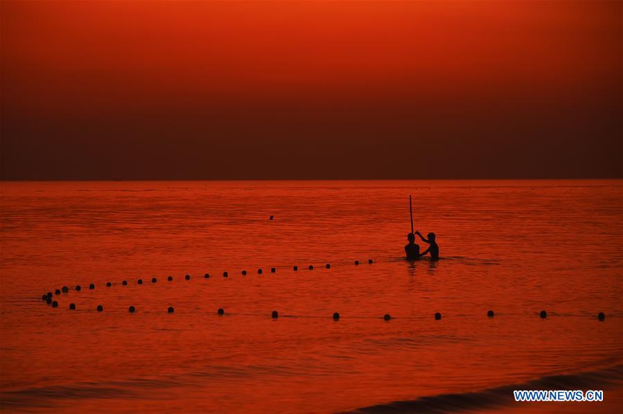 BANGLADESH-KUAKATA-BEACH-SUNSET