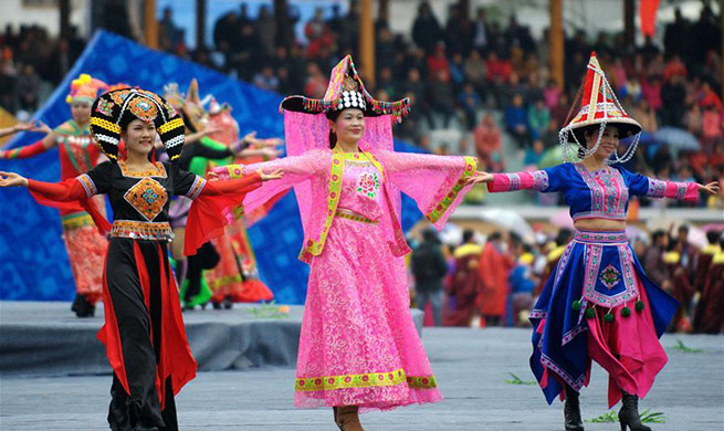 Traditional costumes reflect diversified ethnic cultures in Guangxi