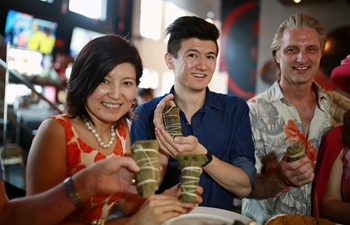 Chinese restaurant in Chicago offers Zongzi to mark Dragon Boat Festival