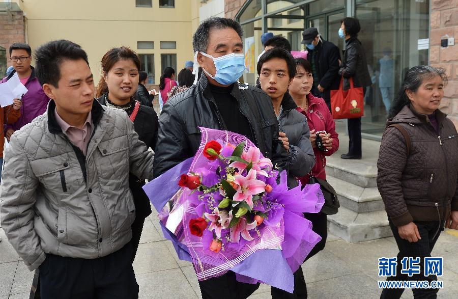 上海：三例人感染H7N9禽流感康復病例出院