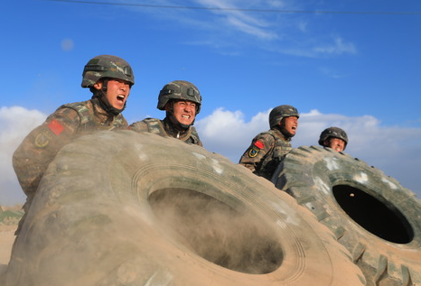 武警新疆總隊某機(jī)動支隊特戰(zhàn)一中隊官兵牢記領(lǐng)袖囑托鍛造尖兵