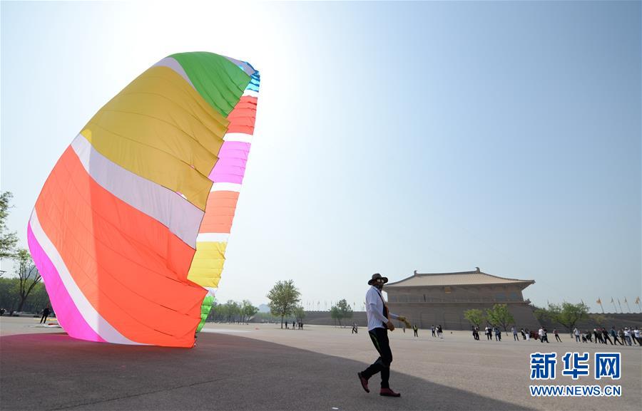 （社會(huì)）（2）春季長安飛紙鳶