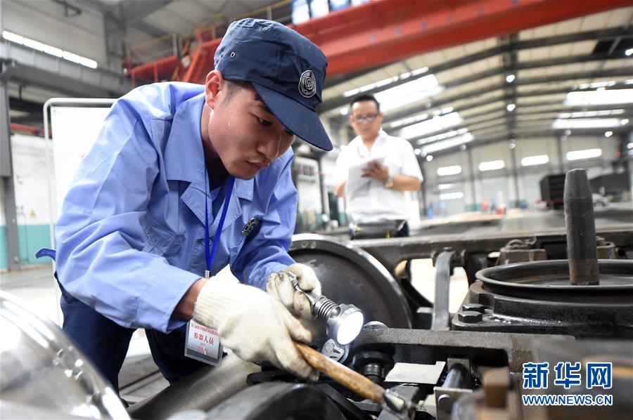 （社會(huì)）（1）“火車(chē)醫(yī)生”技能比拼