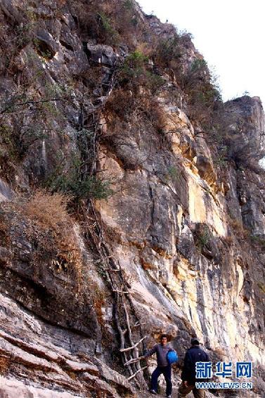 （圖文互動）（1）大涼山“懸崖村”：瑞雪天里話變遷