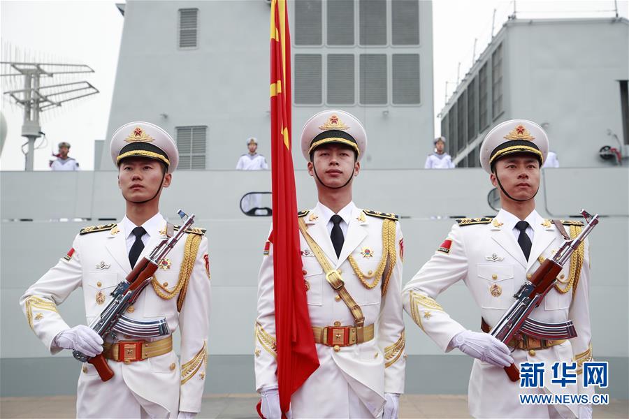 （新華全媒頭條·人民海軍70年·圖文互動）（1）奏響新時代海上和平樂章——人民海軍成立70周年海上閱兵活動紀(jì)實