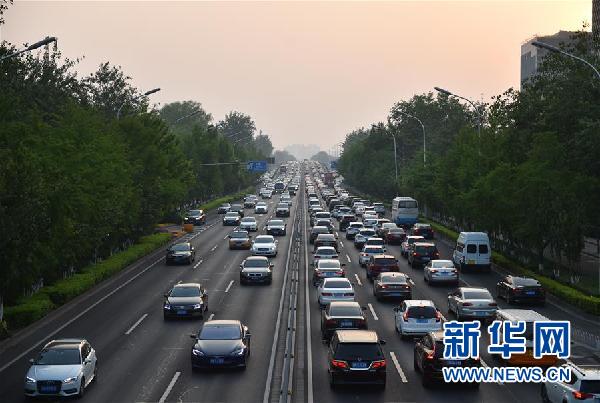 （京津冀在行動·圖文互動）為了同一片藍天——京津冀今起同步施行《機動車和非道路移動機械排放污染防治條例》