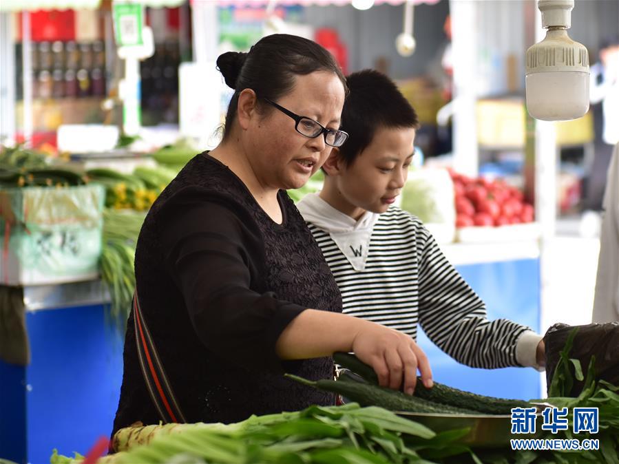 （新華全媒頭條·圖文互動）（3）兜底線·織密網(wǎng)·建機制——西寧織密社會救助網(wǎng)絡(luò)