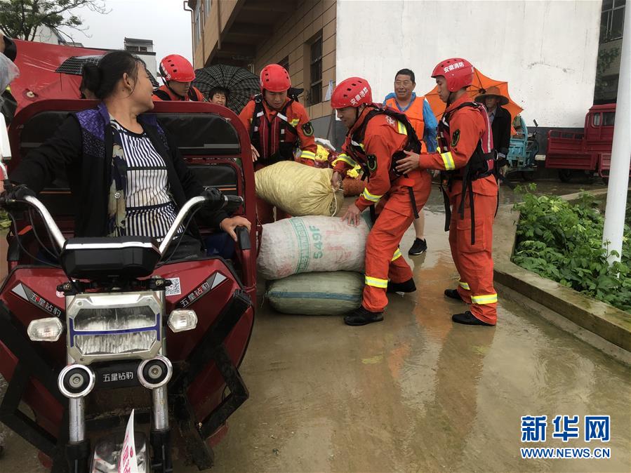 （防汛抗洪·圖文互動）（1）王家壩，你還好嗎？——二探“千里淮河第一閘”開閘后的水中莊臺