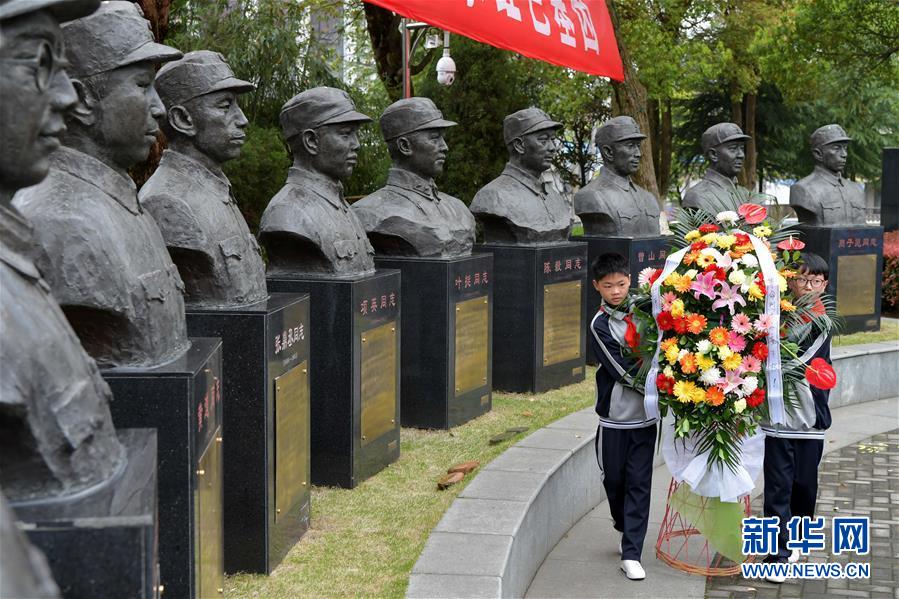 （新華全媒頭條·圖文互動）（6）銘記歷史 砥礪奮進——寫在中國人民抗日戰(zhàn)爭暨世界反法西斯戰(zhàn)爭勝利75周年之際