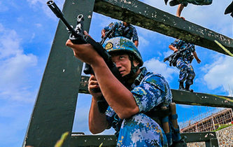 海軍陸戰(zhàn)隊特種障礙訓(xùn)練，敢來嗎？