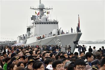 多國(guó)海軍艦艇開放日活動(dòng)在青島舉行